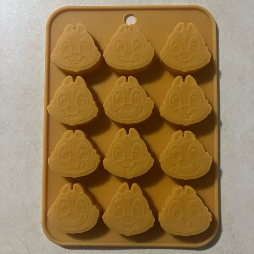 Disney Chip and Dale silicone ice cube tray 4.5”x6.25”